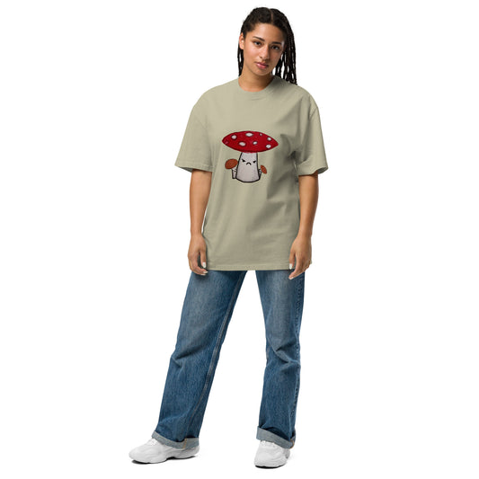 Ms. Red fly agaric - Oversized faded t-shirt