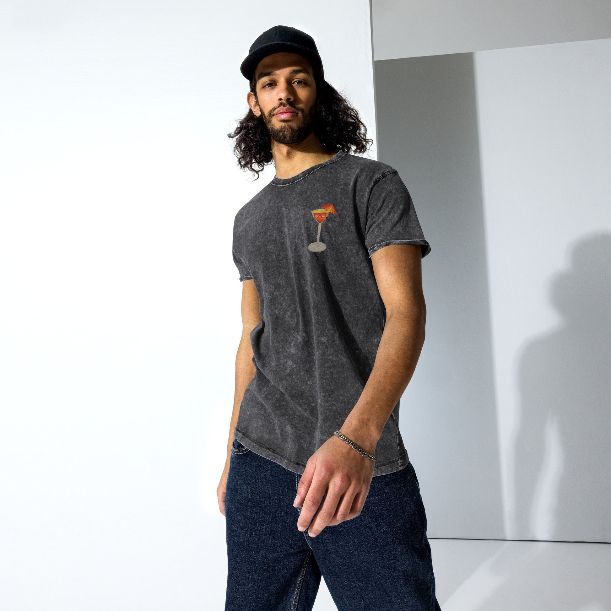 t-shirt, embroidered,